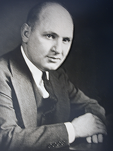 Headshot of Commissioner Carusi